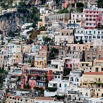 Favela à l'italienne. מתלול בתים בפוזיטנו